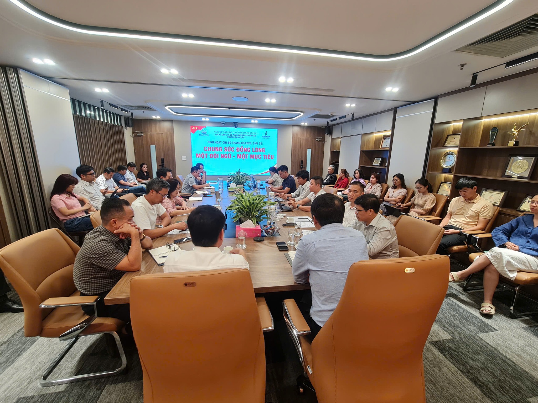 PVT LOGISTICS TỔ CHỨC SINH HOẠT CHI BỘ THÁNG 3/2026 VỚI CHỦ ĐỀ: “CHUNG SỨC ĐỒNG LÒNG – MỘT ĐỘI NGŨ – MỘT MỤC TIÊU!”